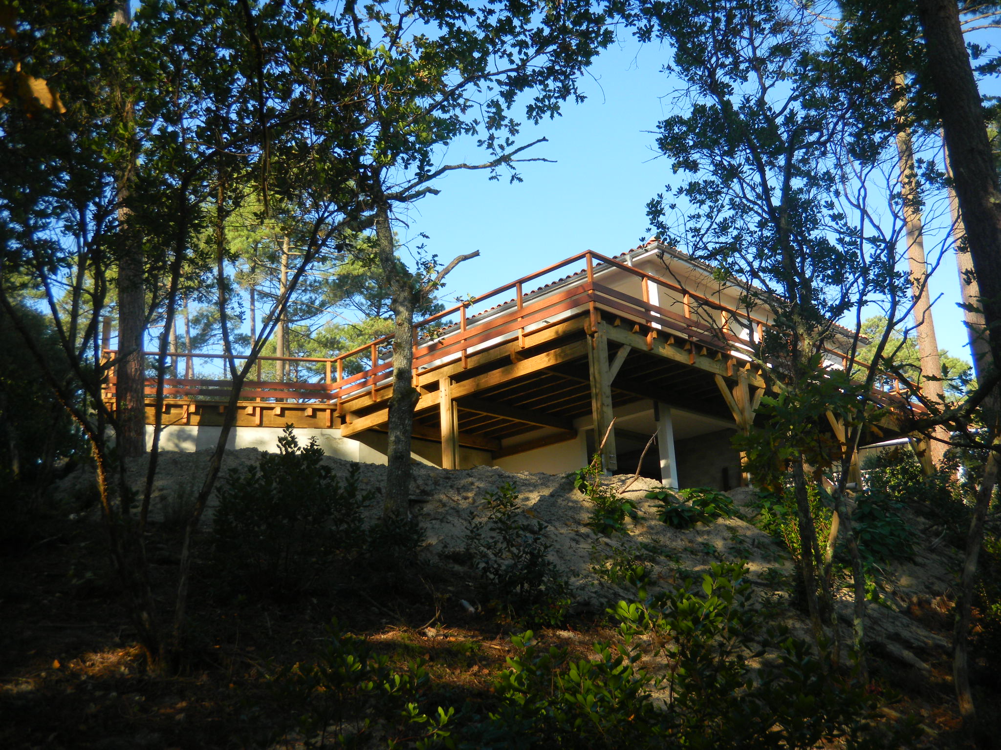 terrasse pilotis contre plongée